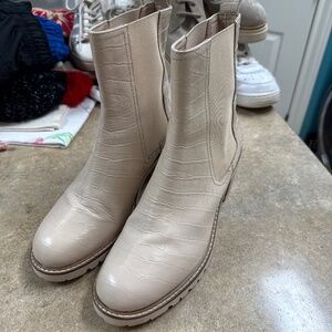 Seychelles slip on boots in crock